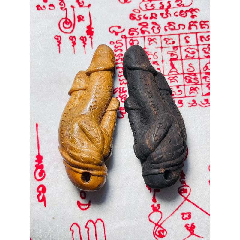 Phalad Khik Phet Amulet for Love, Wealth, and Protection