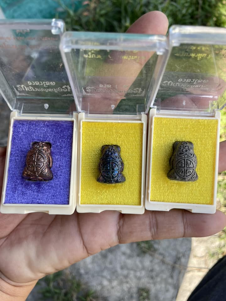 Phaya Kob Kin Duean Amulet Set in Colorful Cases for Spiritual Protection and Blessings