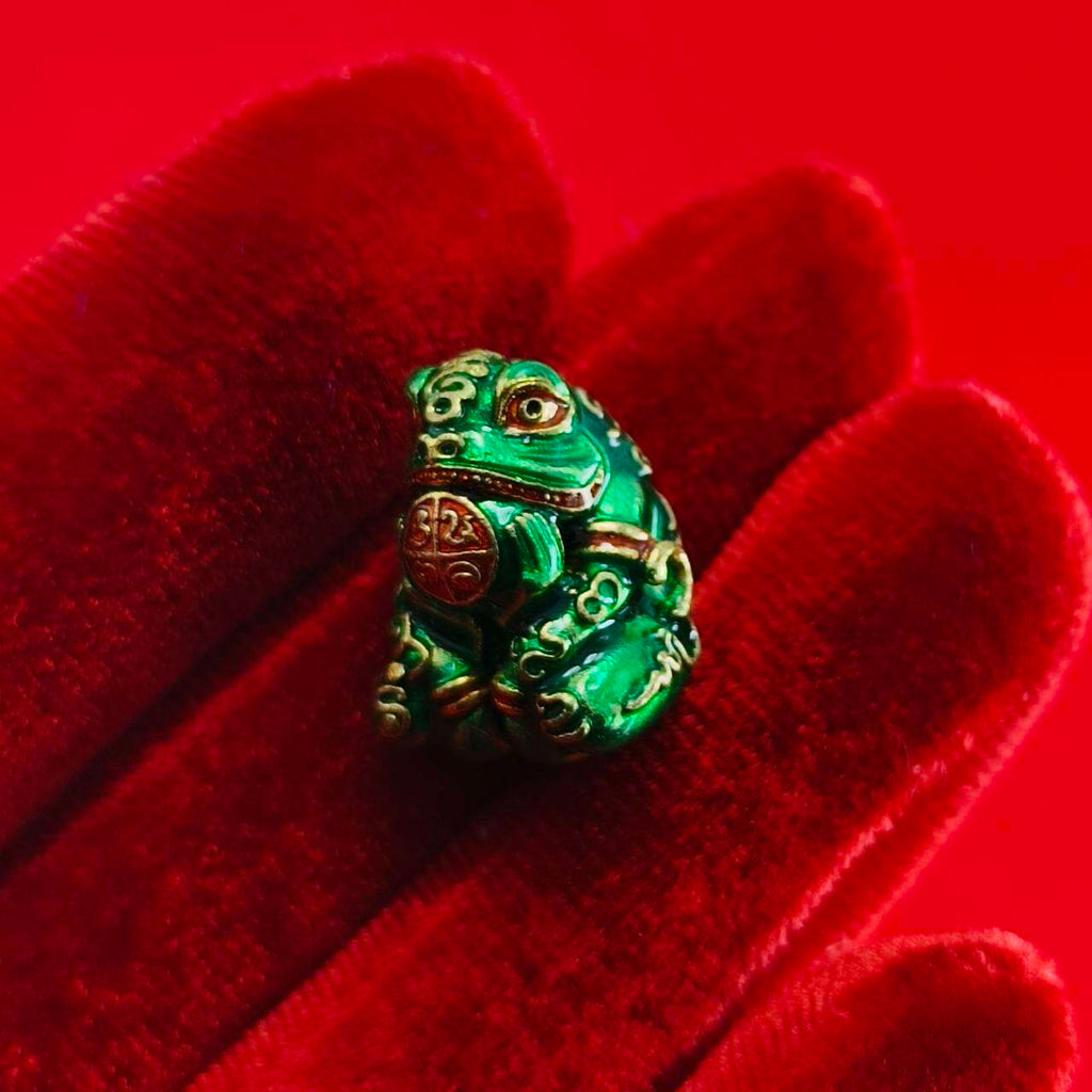 Phaya Kob Kin Duean Charm for Rapid Wealth and Prosperity Setthi