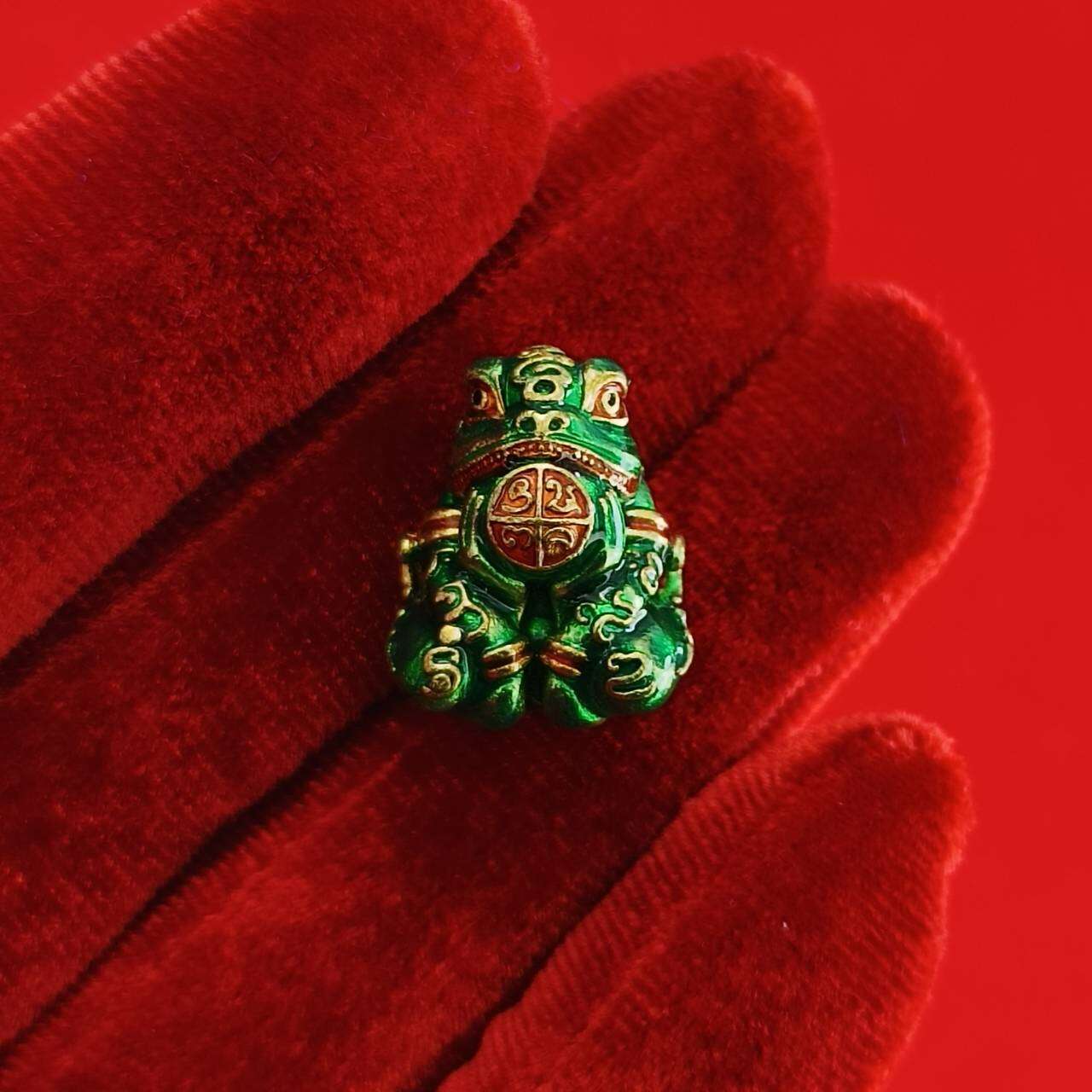 Phaya Kob Kin Duean Charm for Rapid Wealth and Prosperity Setthi