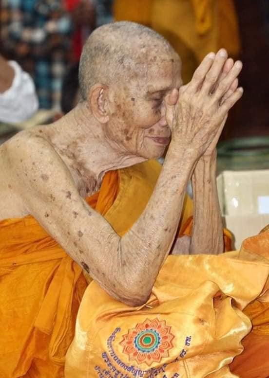 Phaya Moo Plik Phaen Din Amulet for Ultimate Destiny Transformation