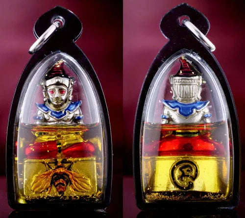 ❄️ Phaya Ngang "Maeng Wan Kham" (Golden Fly) - White Gold Enamel (Long Ya) Edition: Kruba Khamfan, Wat Ko Chok – Soaked in Flower Oil & Double Takrut – Wealth & Love Magnet