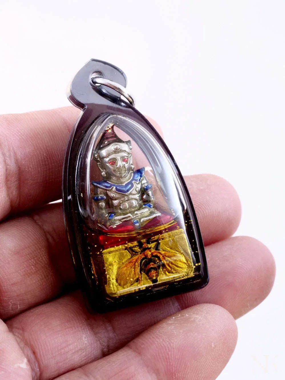 ❄️ Phaya Ngang "Maeng Wan Kham" (Golden Fly) - White Gold Enamel (Long Ya) Edition: Kruba Khamfan, Wat Ko Chok – Soaked in Flower Oil & Double Takrut – Wealth & Love Magnet