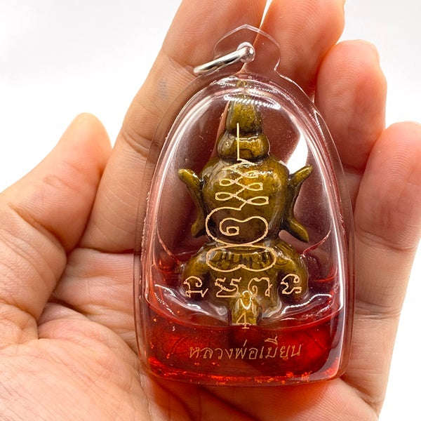 👁️ Phaya Sam Ta "Mak Mia - Mak Sap" (The Three-Eyed Sovereign): The Ultimate Master of Infinite Consorts and Infinite Wealth by Luang Phor Mian