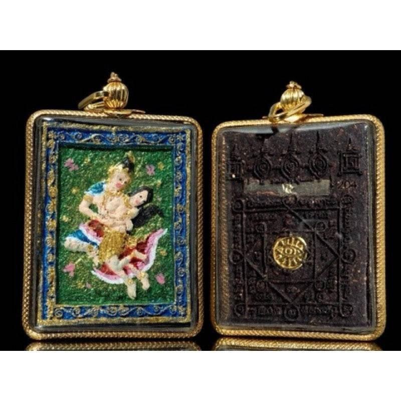 Phet Phaya Thon Charm for Wealth Attraction and Protection Energy Painted green with frame