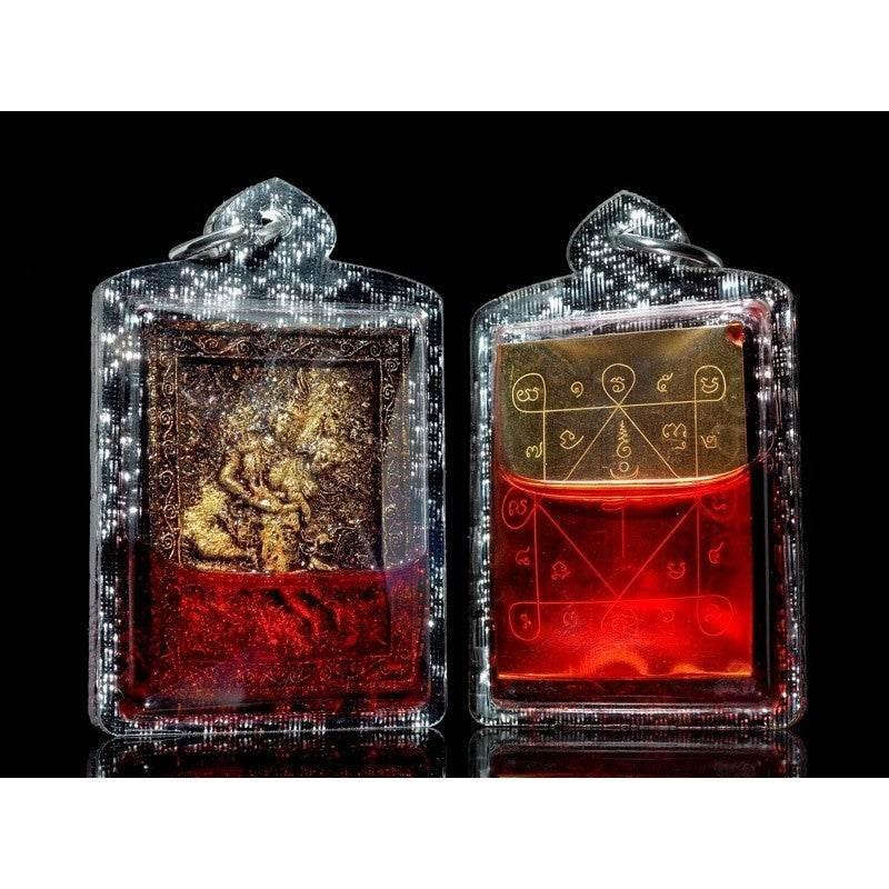 Phet Phaya Thon Charm for Wealth Attraction and Protection Energy Powder covered with oil
