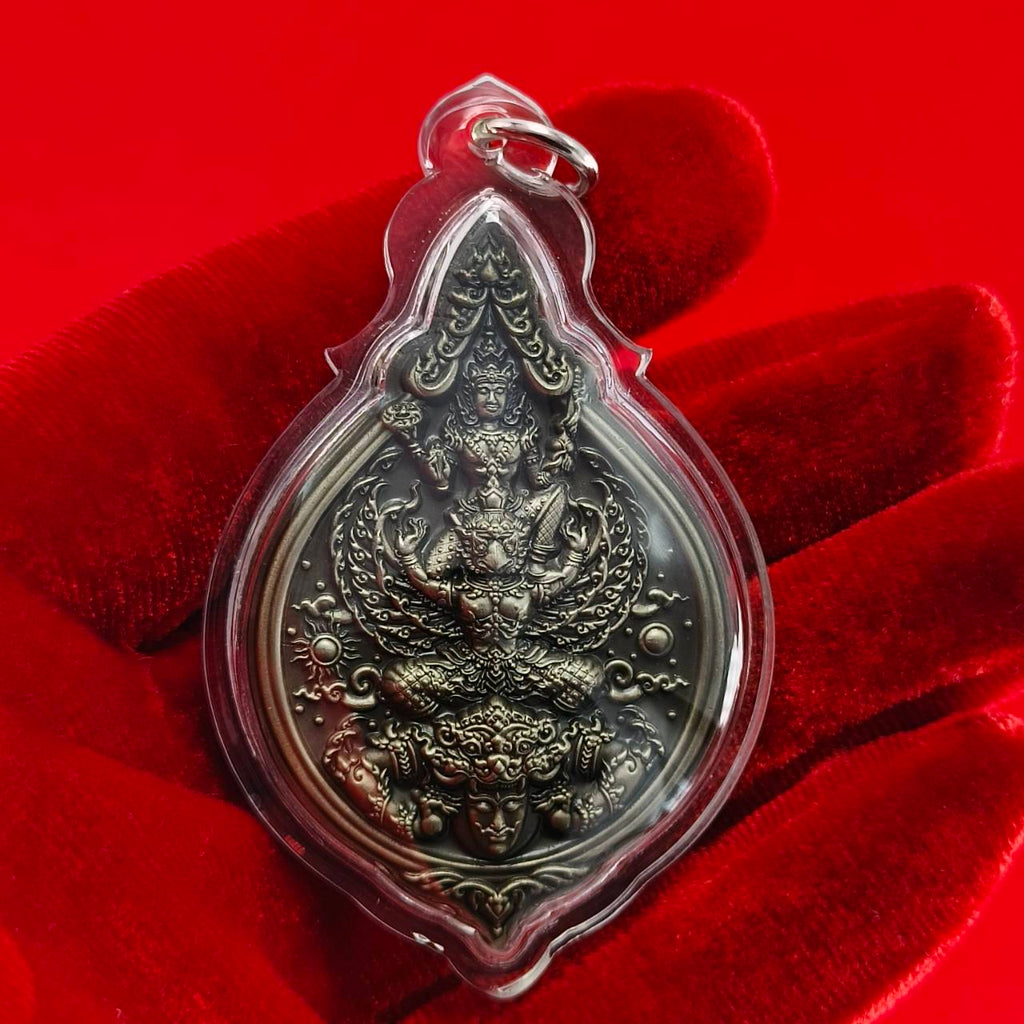 Phra Narai Amulet - Narai Riding Garuda Embracing Rahu for Wealth Protection