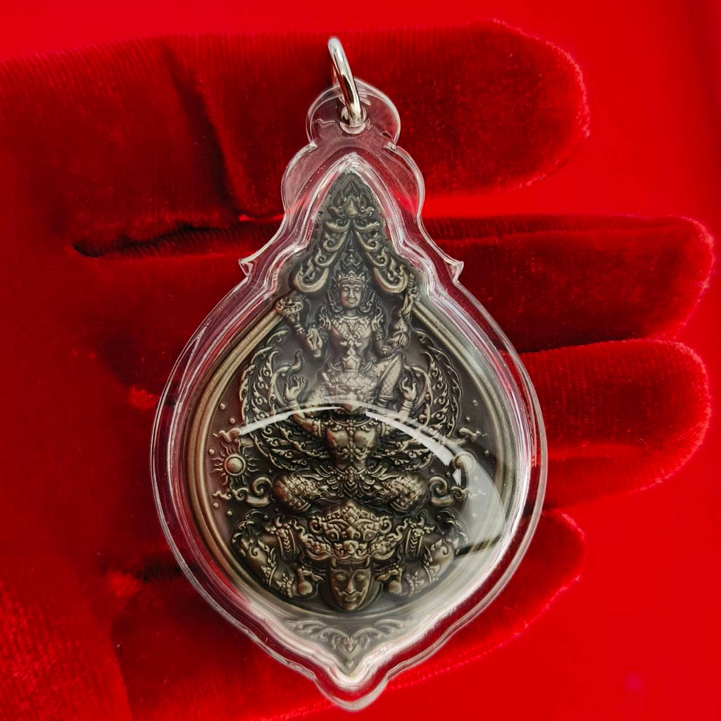 Phra Narai Amulet - Narai Riding Garuda Embracing Rahu for Wealth Protection
