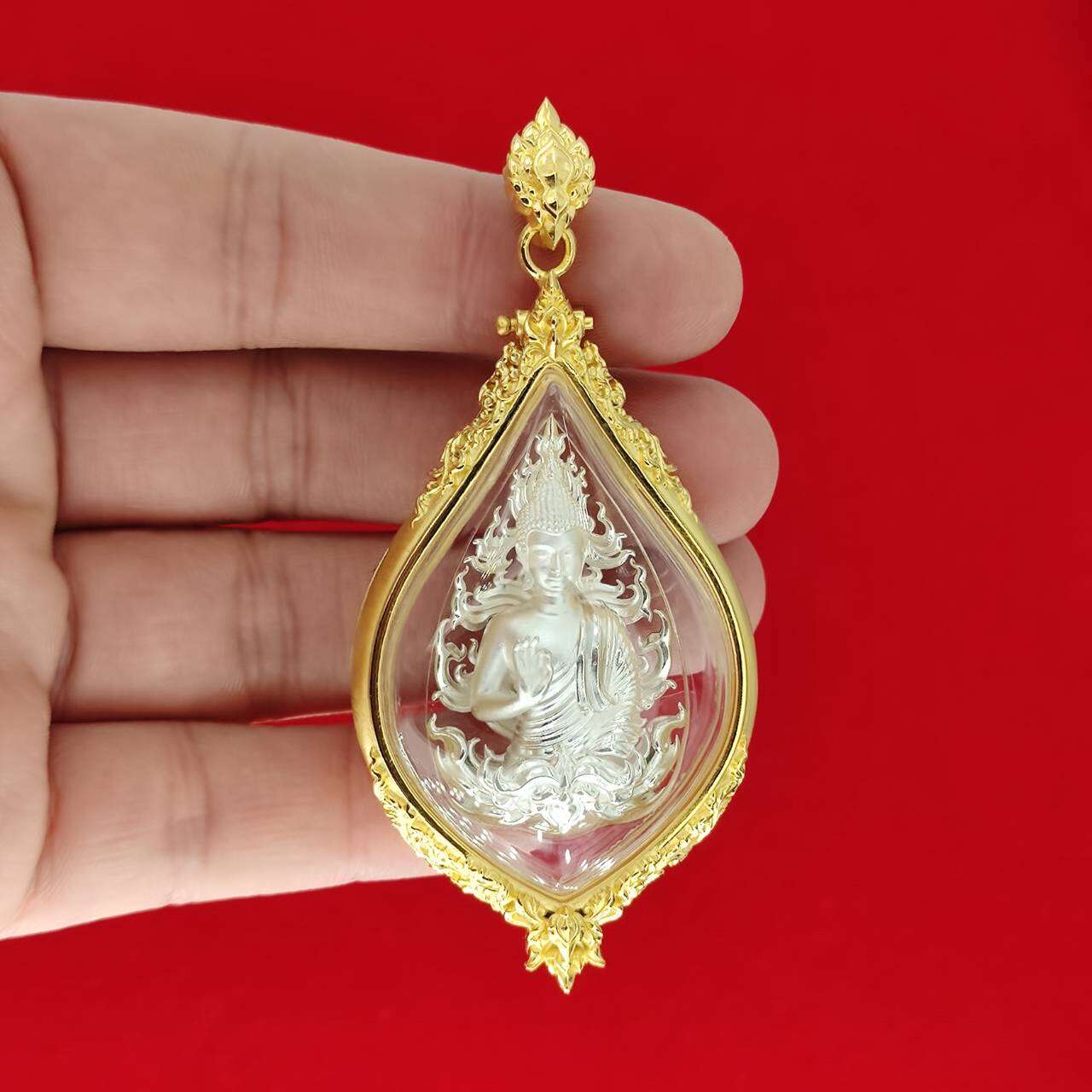 Phra Phuttha Arokaya Amulet Pendant for Spiritual Healing and Protection