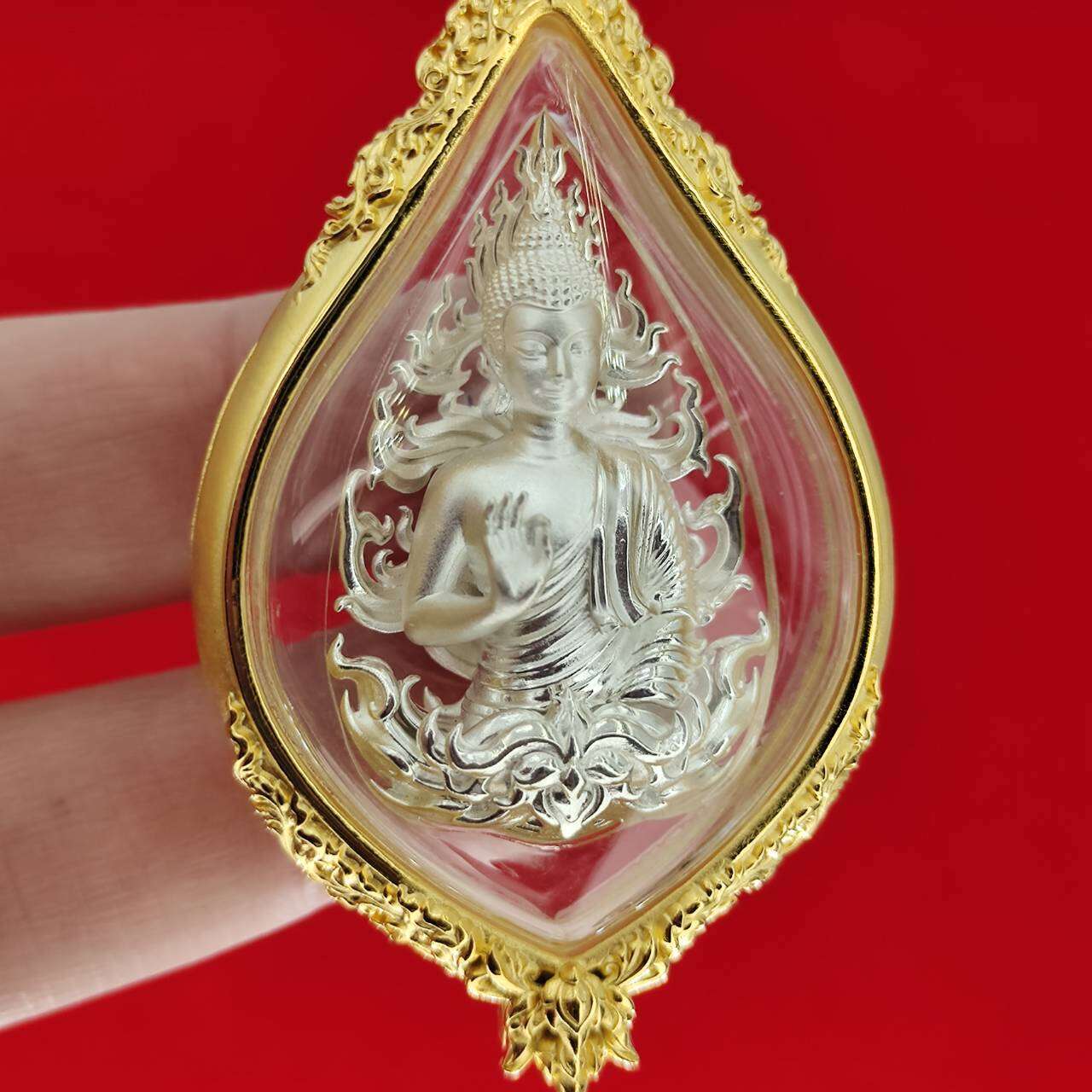 Phra Phuttha Arokaya Amulet Pendant for Spiritual Healing and Protection