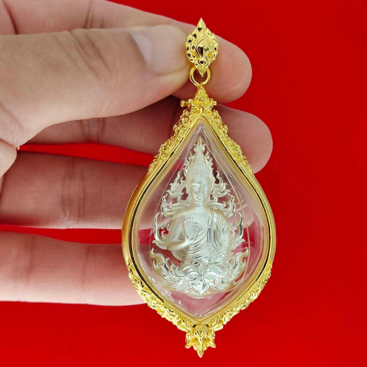 Phra Phuttha Arokaya Amulet Pendant for Spiritual Healing and Protection