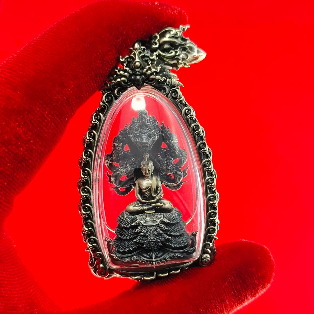 Phra Phuttha Sri Devanakarat Amulet for Divine Protection and Abundant Blessings