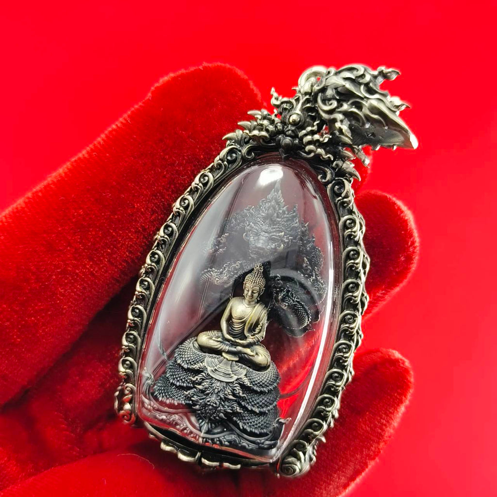 Phra Phuttha Sri Devanakarat Amulet for Divine Protection and Abundant Blessings