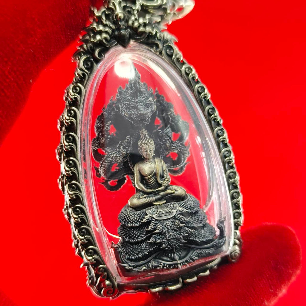 Phra Phuttha Sri Devanakarat Amulet for Divine Protection and Abundant Blessings