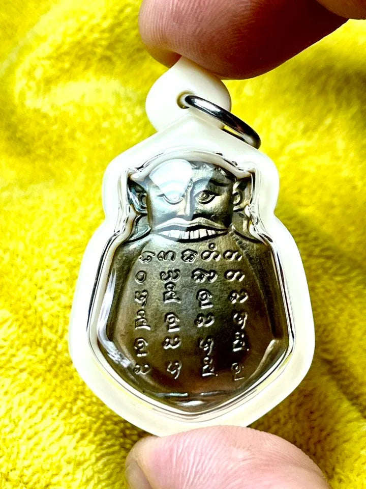 🪬Phra Rahu Luang “Above the Stars” Medallion – Chanuan Alloy Eclipse Protector by Kruba Yat, Wat Mae Phrik Bon