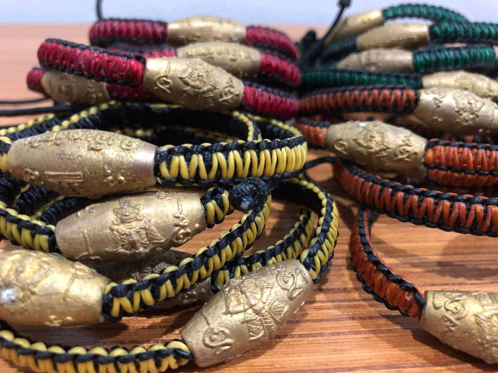 Phra Thao Wes Suwan Amulet First Edition - Rare Spiritual Charm for Protection and Success