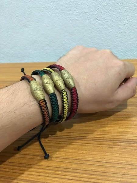 Phra Thao Wes Suwan Amulet First Edition - Rare Spiritual Charm for Protection and Success