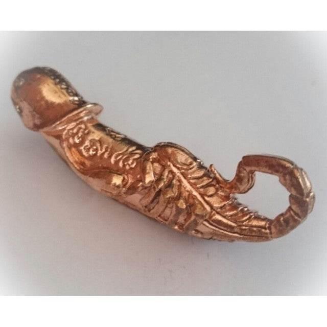 Plad Maengpong Wealth Summoner Amulet – Scorpion Officer for Prosperity & Metta | Consecrated by Luangpu Kru Ba Thammamuni Thitathammo, Mahasarakham