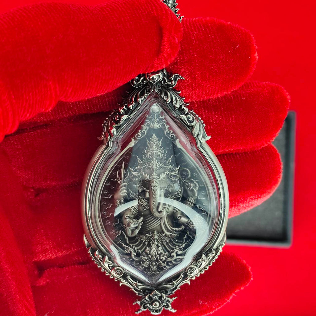 Prosperity Ganesh pendant Thailand in silver frame with intricate details for spiritual decoration