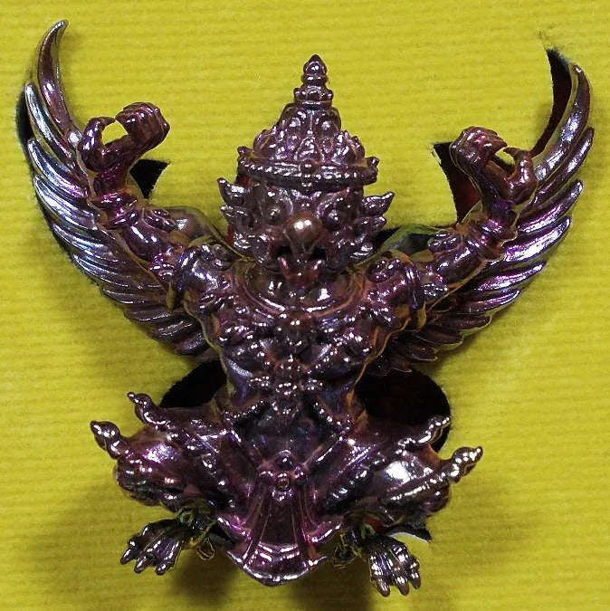 🦅 Racha Choke Garuda Rainbow Bronze Power & Fortune Amulet – Ajarn Ueng, Wat Choeng Wai, Bangkok