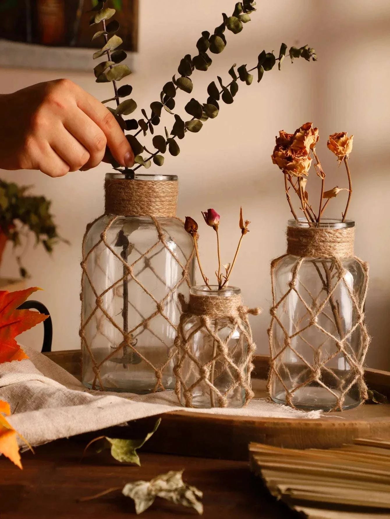 🌿Rustic Hanging Glass Vase with Hemp Rope Net – Handmade Transparent Glass Holder for Dried Flowers and Boho Home Décor
