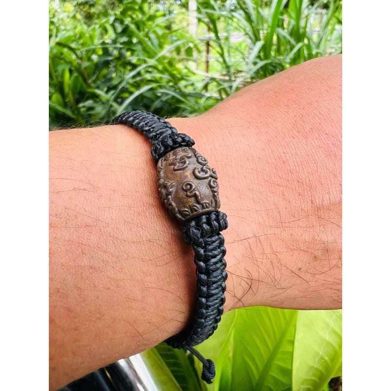 Sacred Ghost Amulet Bracelet for Spiritual Protection by Phor Than Jaroon, Wat Khao Mueang Kao Wrist 20 cm