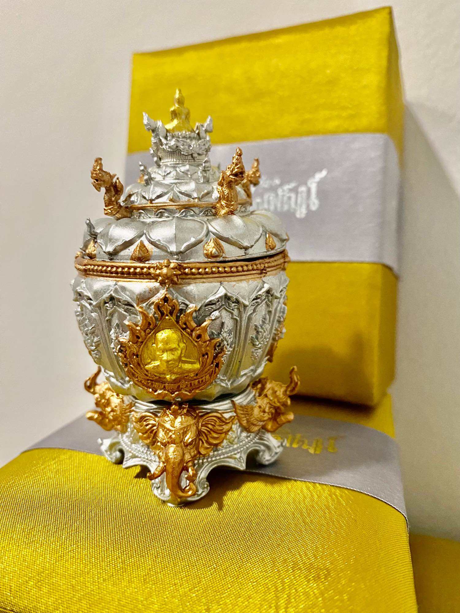 Sacred holy water bowl Boromkhru Edition elegantly crafted in silver and gold with intricate temple designs