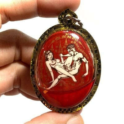 ✨ Sacred Locket In Koo Sakot Kam - Maha Sanaeh Love & Lust Charm with 4 Takrut, Palad Paetch Payatorn & Na Ok Dtaek Broken Heart Spell - Extreme Limited Edition by Ajarn Ton Rak (Supan Buri) - Seduction, Gambling Luck & Business Persuasion Relic