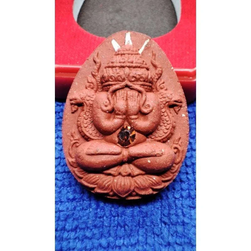 Sacred Phra Pidta Amulet for Ultimate Wealth and Protection with Phang Phra Kan Powder