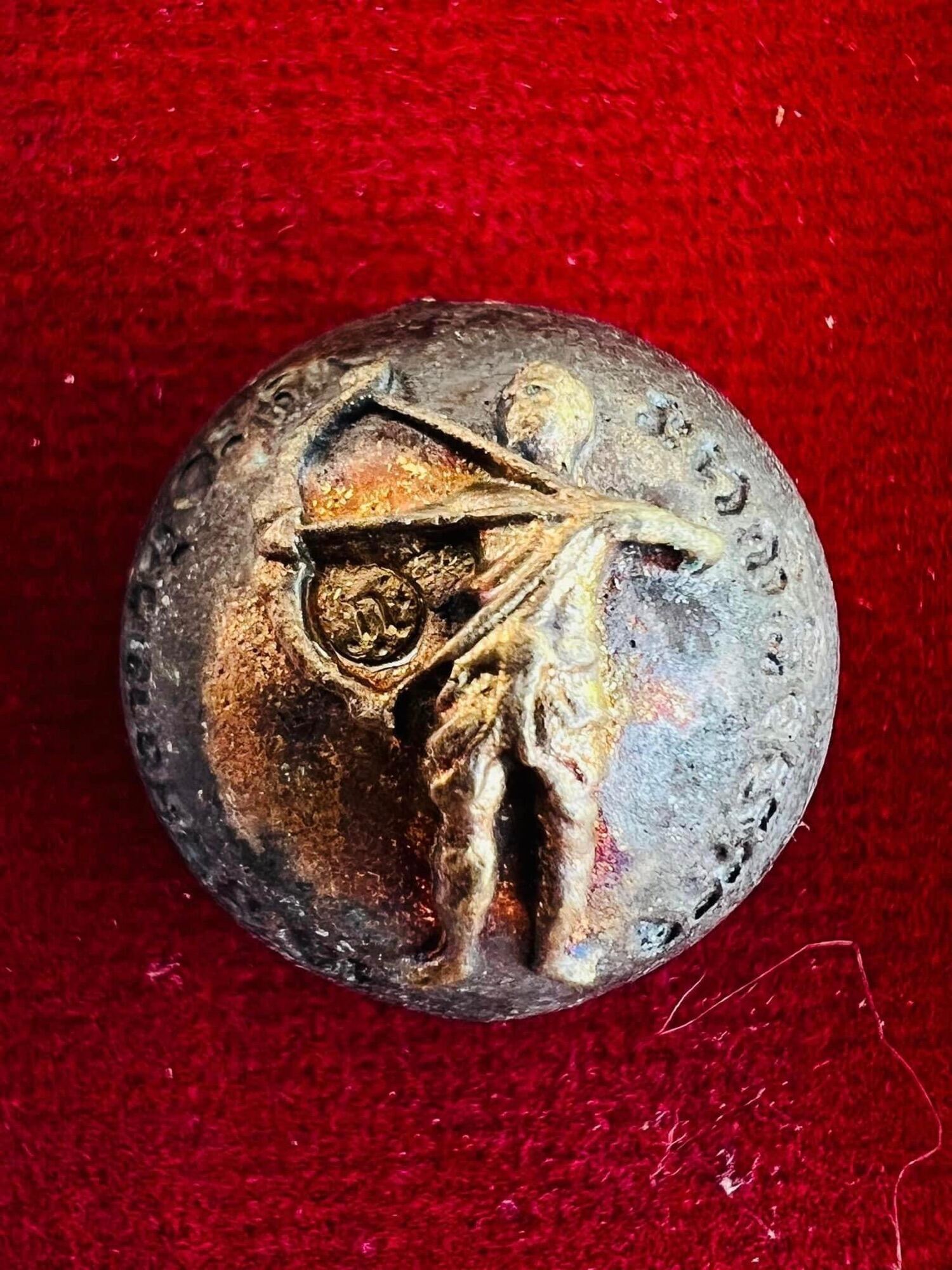 Unleash Prosperity with the Legendary Luk Nu Bhandal Sap Charm - Ancient Bullet and Arrow Amulet from Southern Thailand Default Title