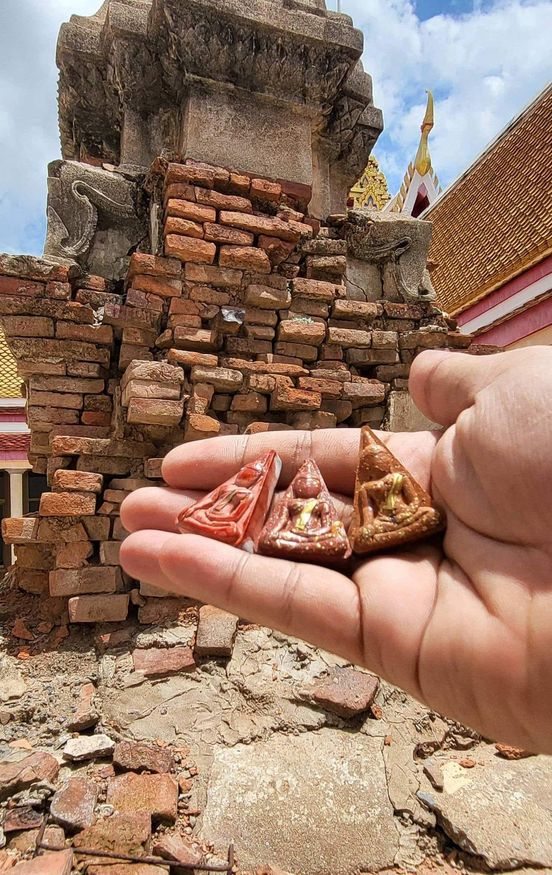 Setthi Saen Lan Nang Phaya Amulet for Protection and Attracting Wealth