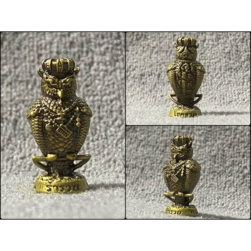 Hoot of Wealth Owl Amulet – Huged Bird Symbol for Prosperity &amp; Fortune | Consecrated by Luangpu Maen Phuriyanano, Khao Chan Temple, Phetchabun 招财猫头鹰符 – 象征财富与好运的神鸟护身符 | 由玛恩长老于碧差汶府考禅寺加持 - Thai Blessing Co
