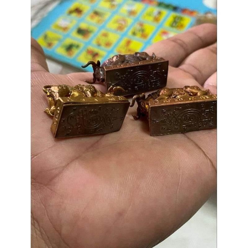 Vao Thaenu Sao 5 Mahagun Amulet by Luang Por Gae – Sacred Thai Bull for Fortune and Protection