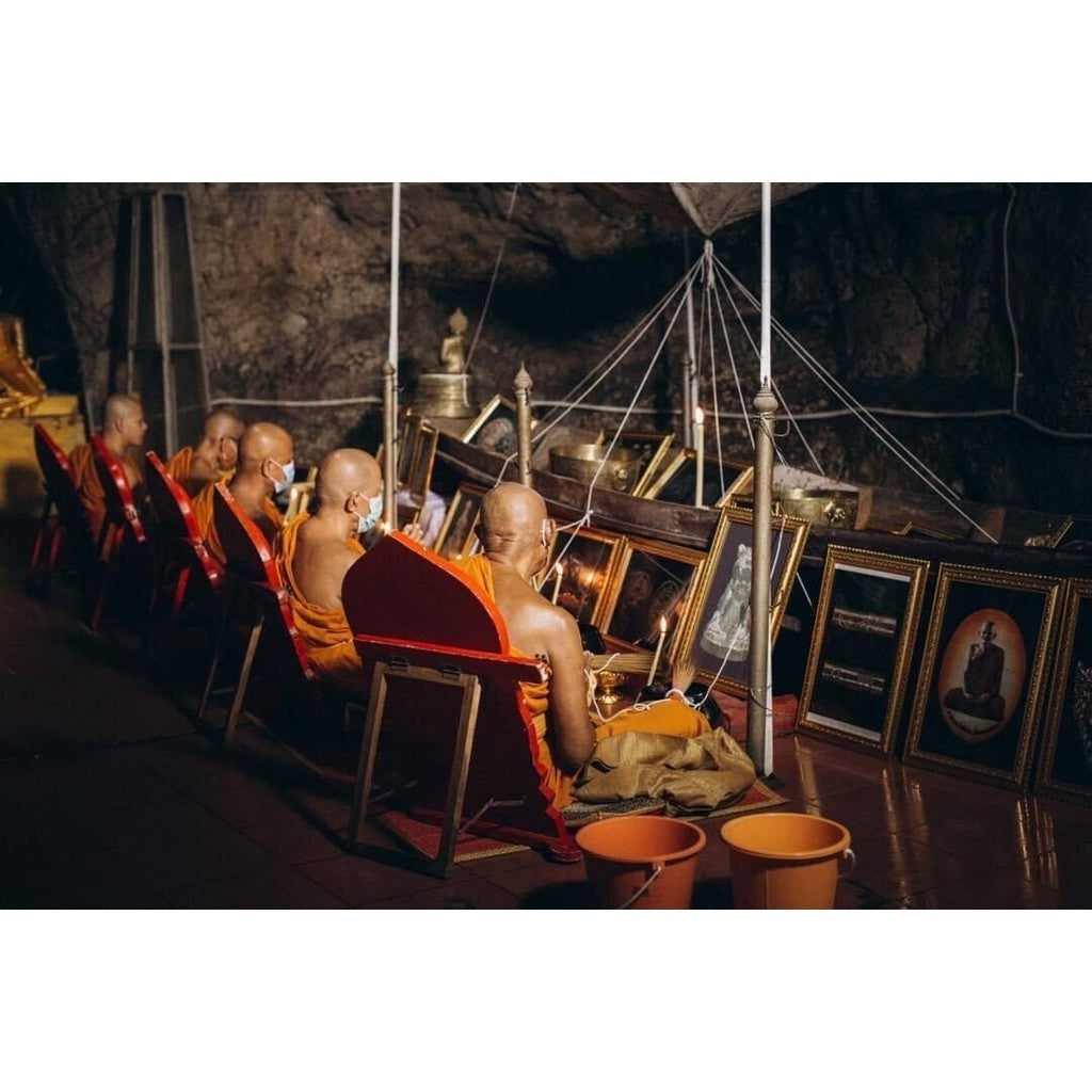 🐯👑 Supreme Tiger Authority Amulet – Racha Phayak Khao Or Edition for Commanding Power & Invincibility