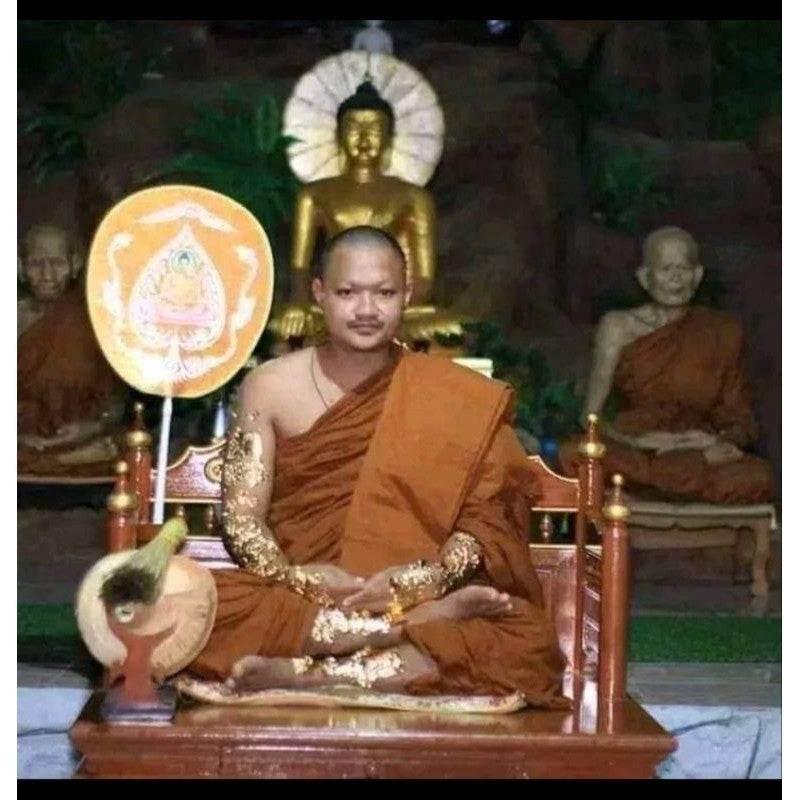 Golden Wealth Balm Mae Thongma by Ajarn Keng – Ultimate Charm & Prosperity for Business Success