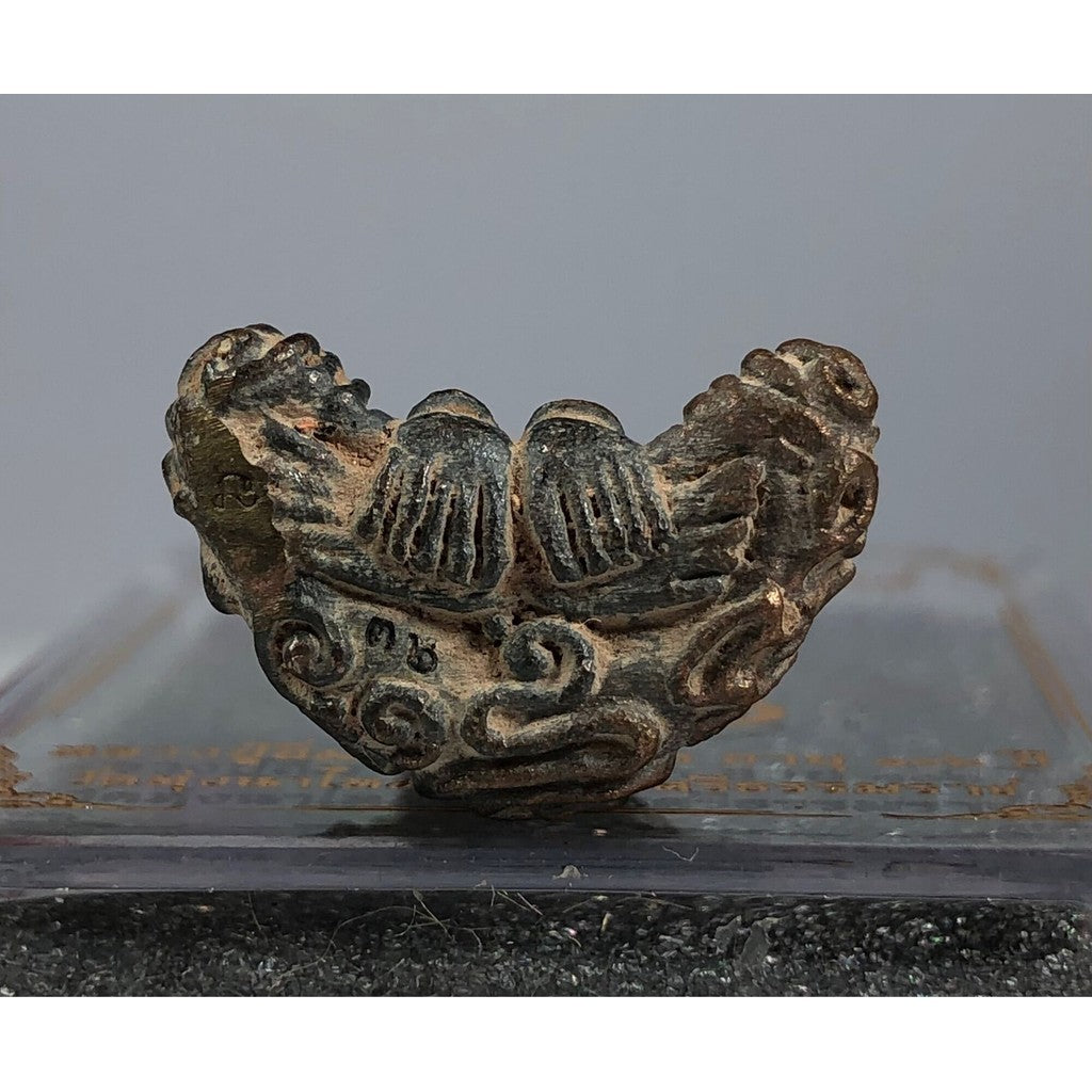 🙈🛡️ Supreme Ultimate Blind Guardian Amulet – Phra Pidta Maha Utmo Edition for Invincible Protection & Prestige Power