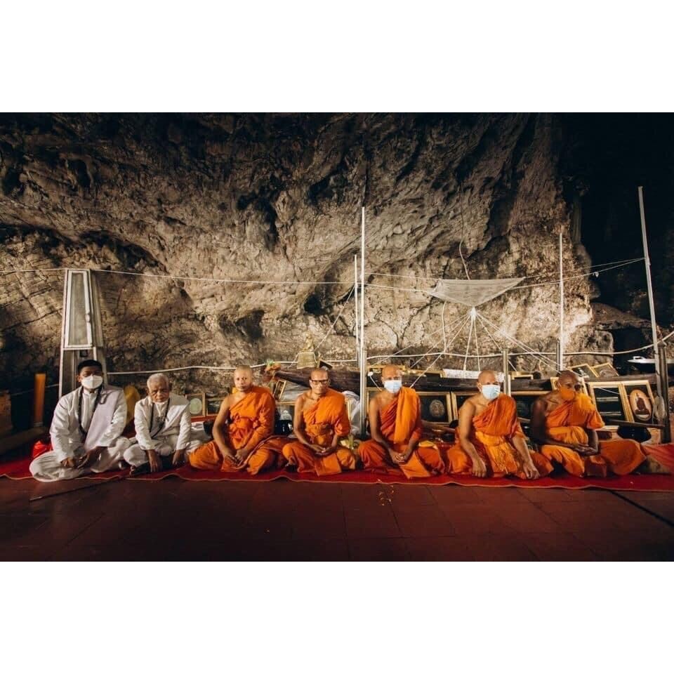 ✨ Supreme Tiger Amulet Racha Phayak Khao Or – Master Ajarn Pien’s Legendary Empowered Power Charm for Authority, Protection & Prosperity