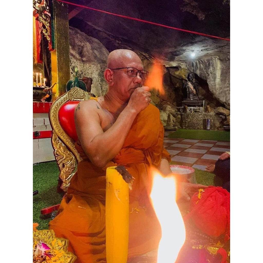 First Edition Kachaplak Charm Oil – Phra Ajarn Prasut Piyadhammo | Ultimate Attraction, Fortune &amp; Sales Booster - Thai Blessing Co