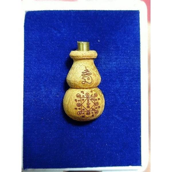 Nam Tao Wealth &amp; Metta 88 Amulet 水葫芦招财88护符 – 三圣木雕刻，财富与慈悲共聚一体！ - Thai Blessing Co