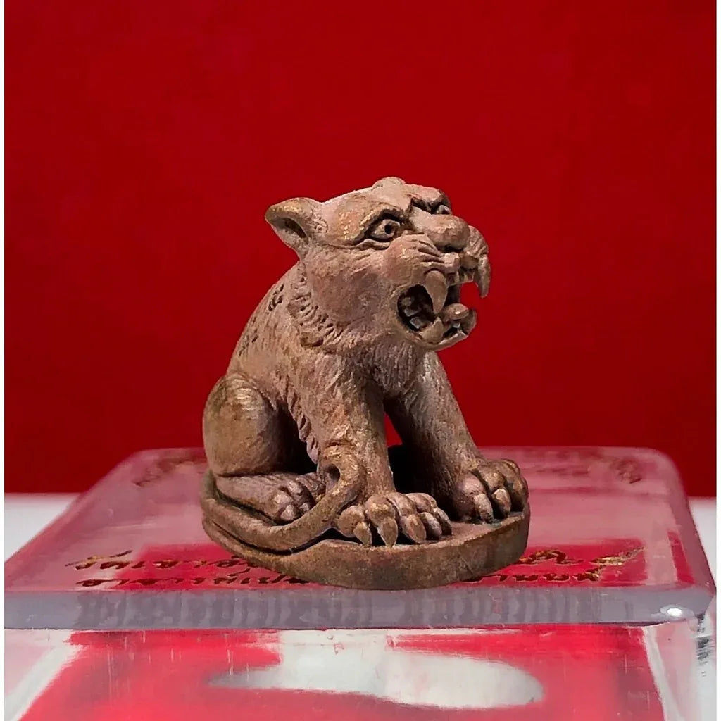 ✨ Supreme Tiger Amulet Racha Phayak Khao Or – Master Ajarn Pien’s Legendary Empowered Power Charm for Authority, Protection & Prosperity