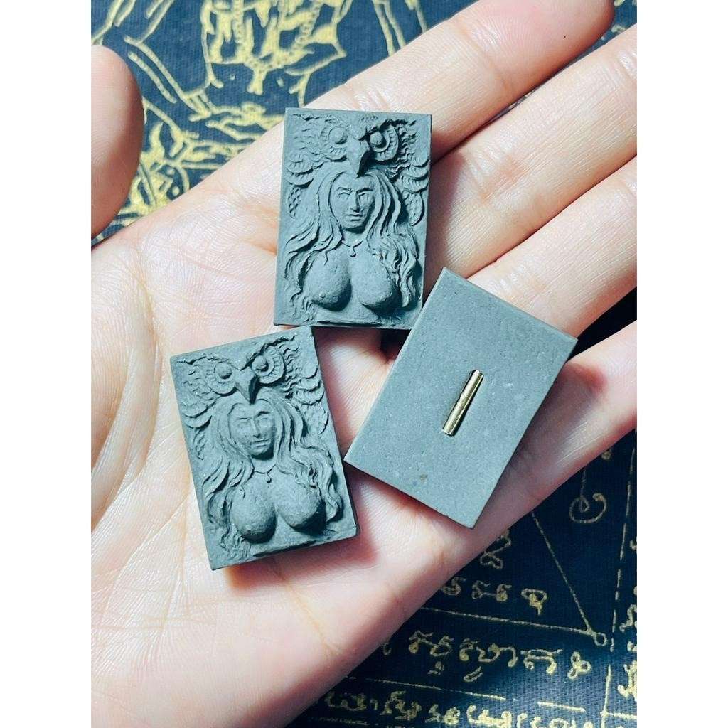 Nang Ratree Sawat Midnight Charm Amulet for Love and Prosperity