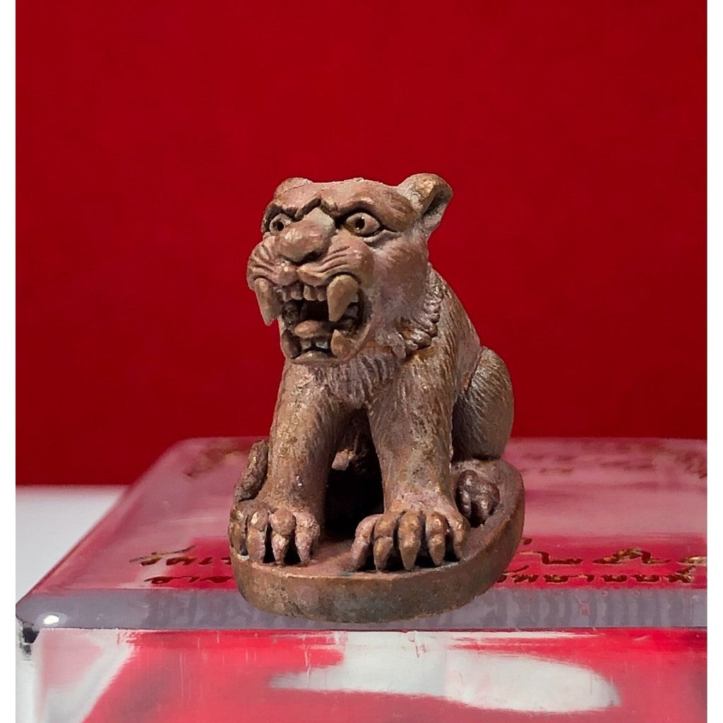 ✨ Supreme Tiger Amulet Racha Phayak Khao Or – Master Ajarn Pien’s Legendary Empowered Power Charm for Authority, Protection & Prosperity