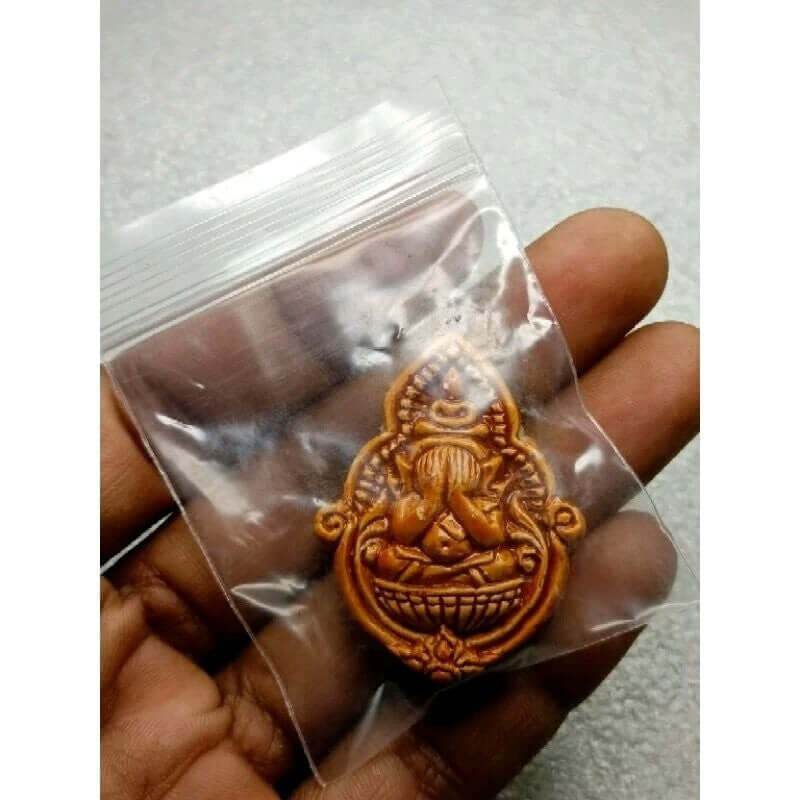 First Era Phong Amulet by Luang Por Im, Wat Thung Na Mai – Sacred Blessing from Wat Khao Or (840 Pieces) 首期粉质佛牌 - 龙波印大师 | 宋卡府通那迈寺 | 高奥寺加持限量840枚 - Thai Blessing Co