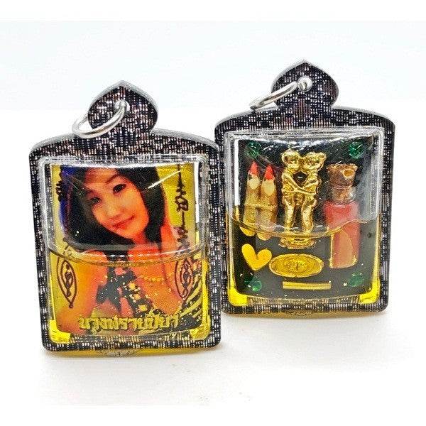 Nang Piya Oil-Locket: Supreme Charm &amp; Fortune | 魅影灵锁：至尊魅力与幸运 - Thai Blessing Co