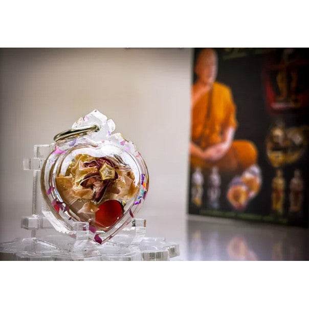 Glum Rak Love Attraction Oil (Mahaviro Edition) – Empower Charm, Business, and Influence | 鸽豆情缘魅力油（Mahaviro 版）– 魅力增强、招财兴旺、人缘提升 - Thai Blessing Co
