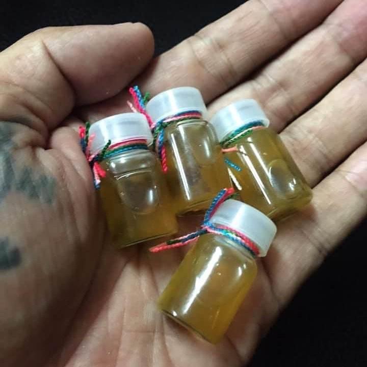 Risk Fortune Oil by Kru Ba Tao – Thai Wealth Attraction Talisman | Snake Oil for Financial Growth, Business Success & Charisma Default Title