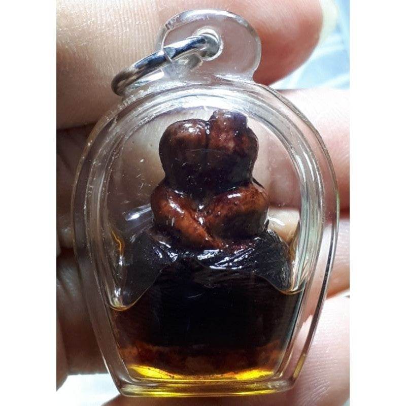 In Mongkol Mard Chueak Jum Sap Amulet – Thai Love &amp; Wealth Attraction by Luangpu Pun, Wat Pa Ban Sang, Roi Et | Sacred Talisman for Metta, Prosperity &amp; Influence - Thai Blessing Co
