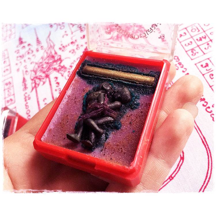 Love Confidence Lip Balm – Gender-Neutral Charm Formula | 自信魅力润唇膏 – 同性友好型魅力之选 - Thai Blessing Co