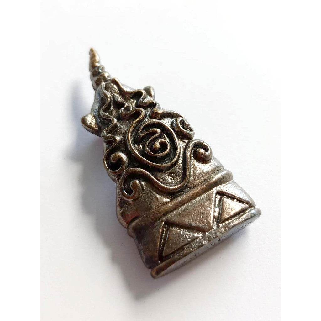 Ngang Ta Daeng Ud Kring Bronze Amulet – Powerful Protection, Supreme Charm &amp; Flowing Wealth! - Thai Blessing Co