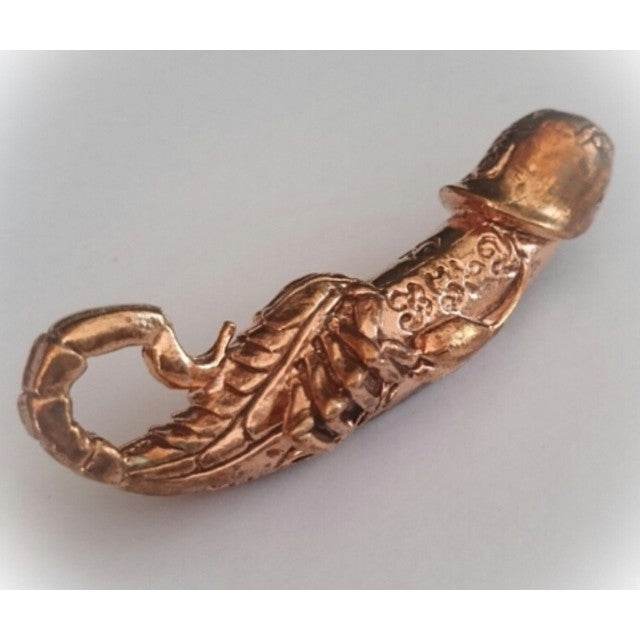 Plad Maengpong Wealth Summoner – Scorpion Officer Amulet for Prosperity &amp; Metta | Consecrated by Luangpu Kru Ba Thammamuni Thitathammo, Mahasarakham ปลัดแมงป่องเรียกทรัพย์ – 帝王蝎官招财符咒 | 加持者：达摩穆尼大师，马哈沙拉堪府 - Thai Blessing Co